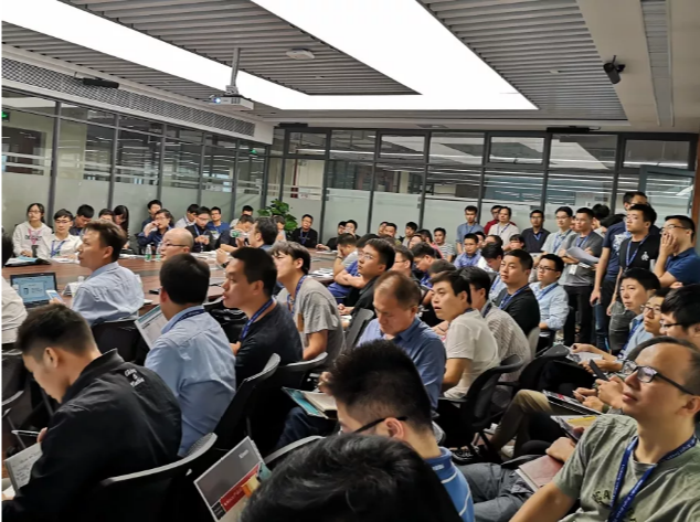 智能機器人, 工業機器人, 觸摸屏HMI, 伺服系統, 智能制造, HMI