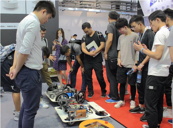 機(jī)器人底盤, 工業(yè)機(jī)器人, 服務(wù)機(jī)器人, 機(jī)器人雙目視覺 機(jī)器人底盤, 工業(yè)機(jī)器人, 服務(wù)機(jī)器人, 機(jī)器人雙目視覺